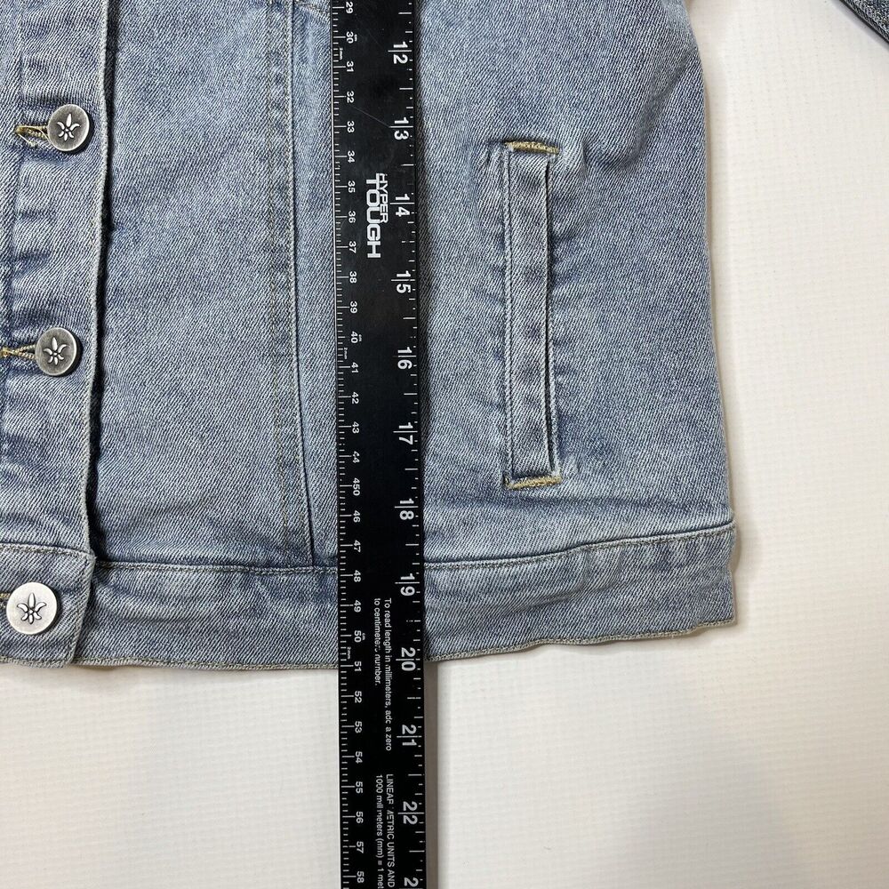 Lauriebelles Chelsea DeBoer by Lily & Lottie Light Wash Jean Jacket Size Small - Picture 7 of 11